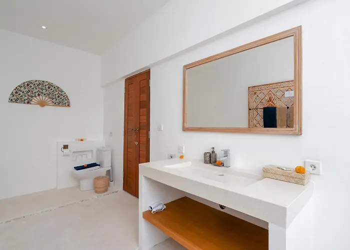 Palikua - Luxury 2br In Nyanyi Next To Luna Club ヴィラ